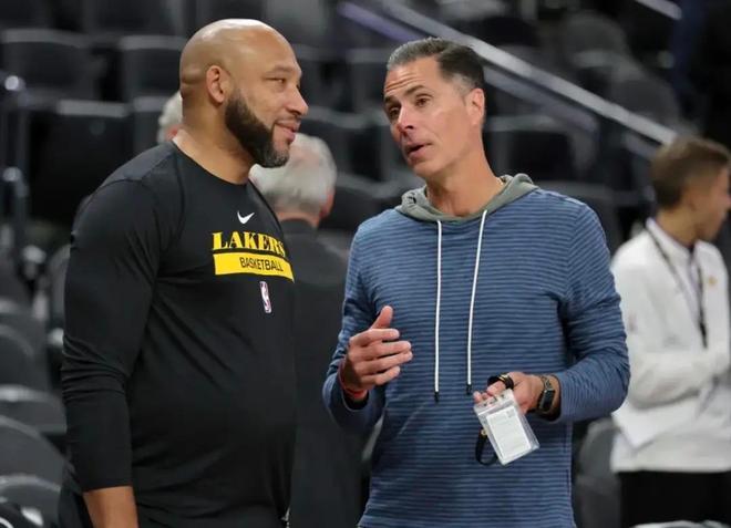 罗体：米兰冬窗寻找吉鲁式中锋，目前正评估菲尔克鲁格（罗体：米兰冬季寻觅吉鲁型中锋，菲尔克鲁格在评估中）