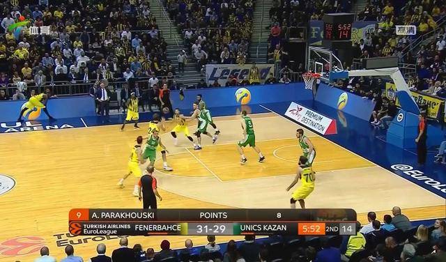 都体：凯利主动放弃休息日加紧恢复；卡瓦尔恢复进度稍慢一些（都体：凯利为加速康复主动放弃休息日；卡瓦尔恢复进展略显缓慢）