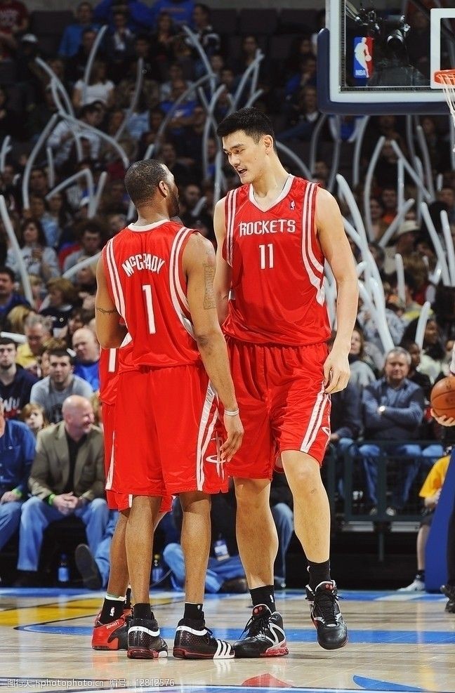 队报评法国队的2025：杜埃最佳新人、姆巴佩MVP（《队报》评选法国队2025年度：杜埃获最佳新秀，姆巴佩荣膺MVP）