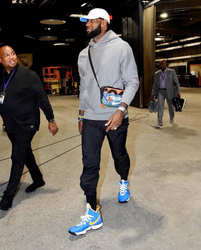 皇马对阵塞尔塔大名单：阿诺德因伤缺阵，卡马文加在列（皇马公布对塞尔塔出征名单：阿诺德因伤缺席，卡马文加入选）