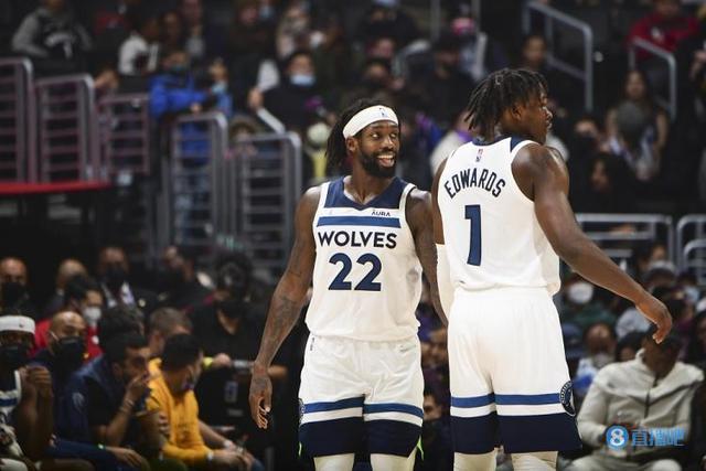 来看CBA杯咯，看到胡明轩了，今晚联手徐杰出战，拿下nbl合肥队应该问题不大！（CBA杯今晚看点：胡明轩联手徐杰出战，拿下NBL合肥队问题不大）