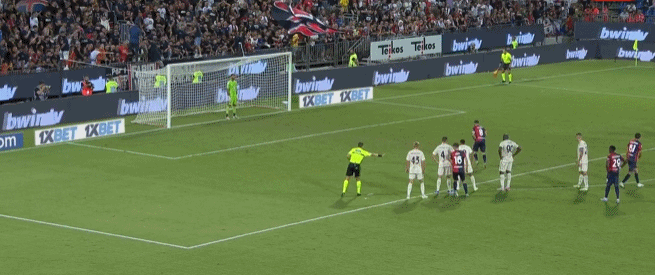 记者：兰克尔-泽经常在赛前要钱，首发迟迟不定也有他的原因（记者称兰克尔-泽屡次在赛前索要费用，首发迟迟未定也与他有关）