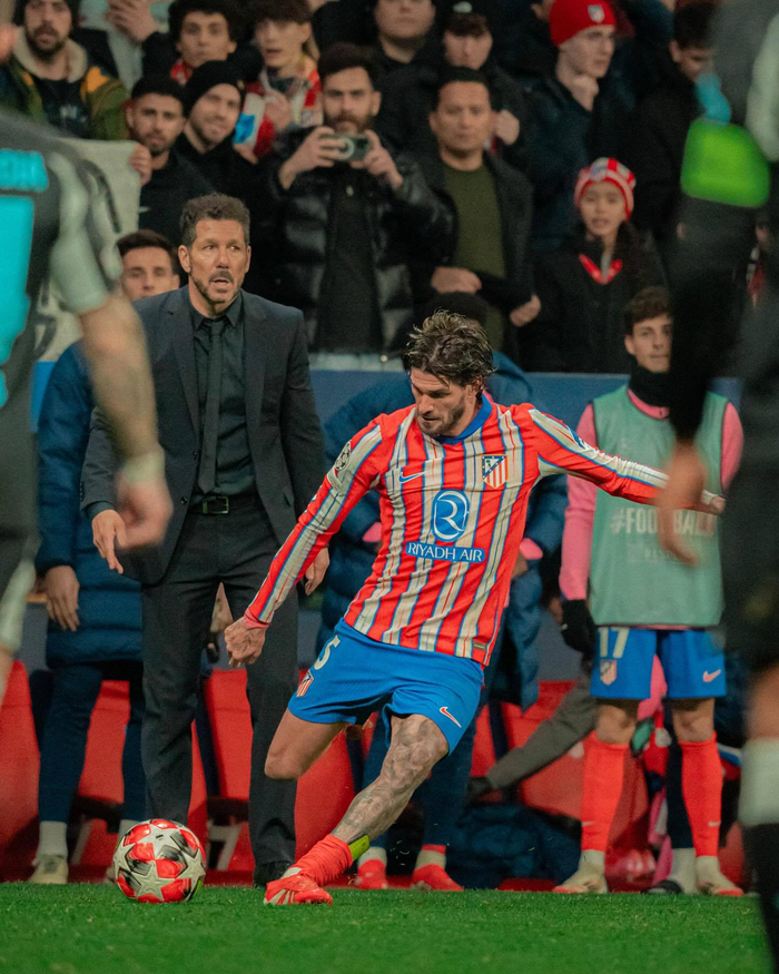 拉门斯：我是看库尔图瓦的比赛长大的，诺伊尔也是我的榜样（拉门斯：我是在库尔图瓦的比赛中成长的，诺伊尔同样是我的榜样）