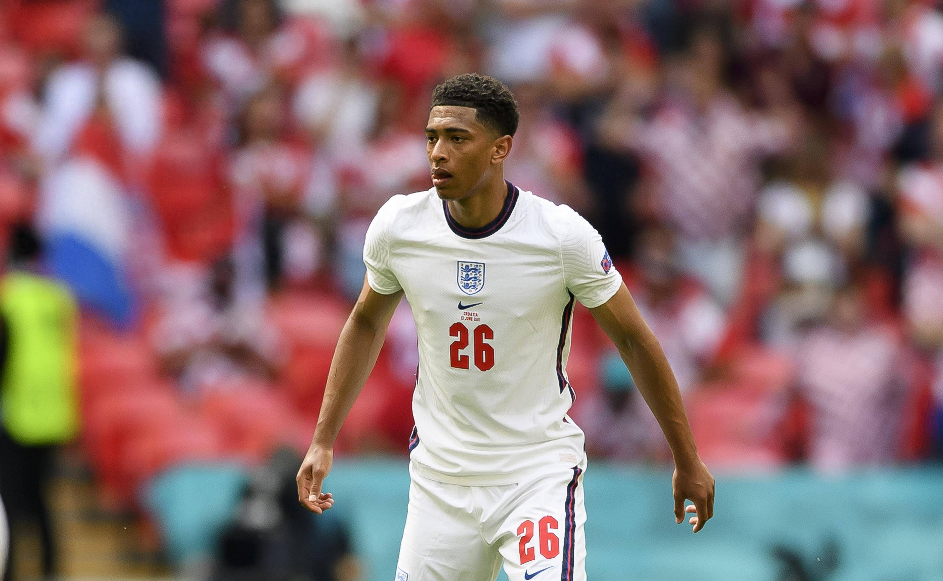 西甲：皇马客场1-1战平比利亚雷亚尔（西甲：皇马客场1-1与比利亚雷亚尔握手言和）