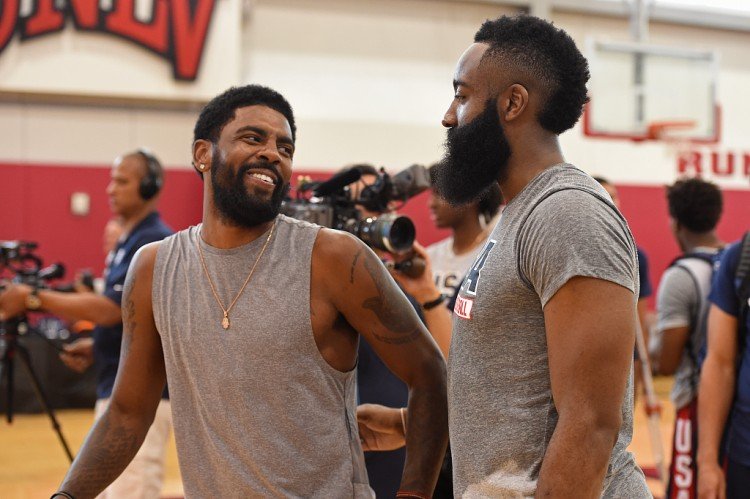 邮报：利物浦开会讨论了卡拉格的报道方式，队内多人对他不满（邮报：利物浦召开内部会议讨论卡拉格的报道风格，队内多人表示不满）