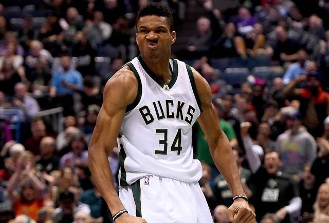 为什么现实中有很多门将踢球能踢到40岁以上，成熟期会比较漫长？（为何门将普遍能踢到40岁以上，且成熟期更为漫长？）